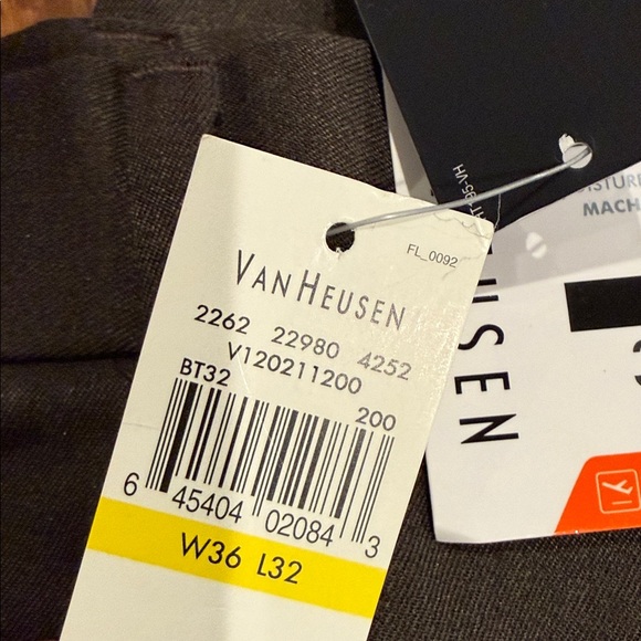 Van Heusen Men’s Pant’s - Size 36x32 Color Taupe - Picture 2 of 4